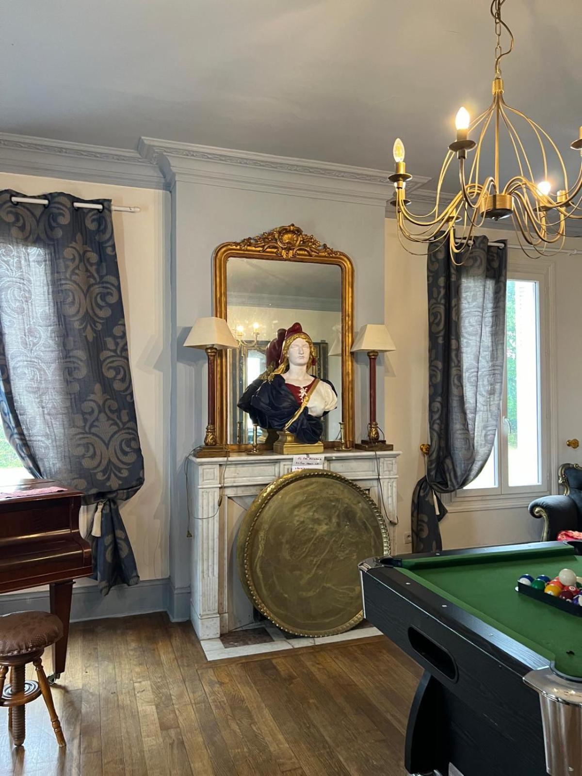 Le Manoir De La Baronnie Villa Norrey-en-Auge Eksteriør bilde